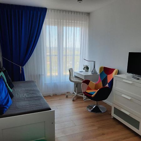 Aqua Apartments Sunset Reda Luaran gambar