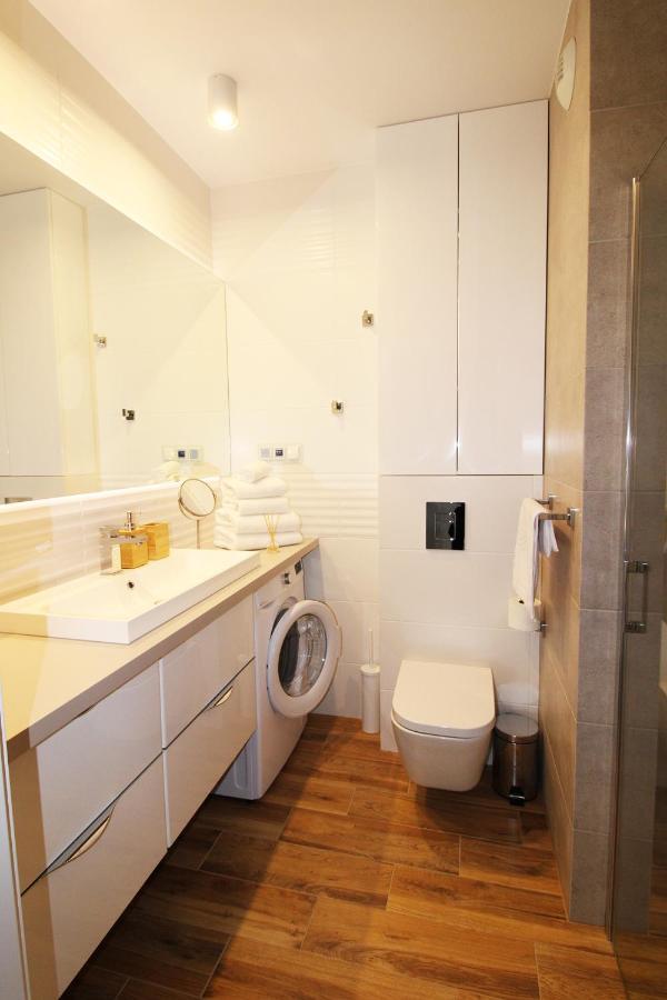 Aqua Apartments Sunset Reda Luaran gambar