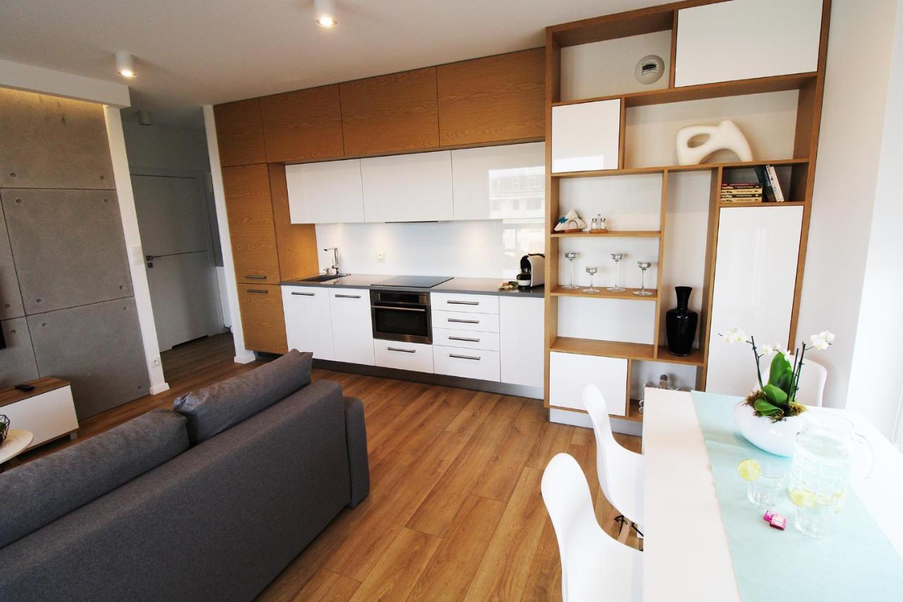 Aqua Apartments Sunset Reda Luaran gambar