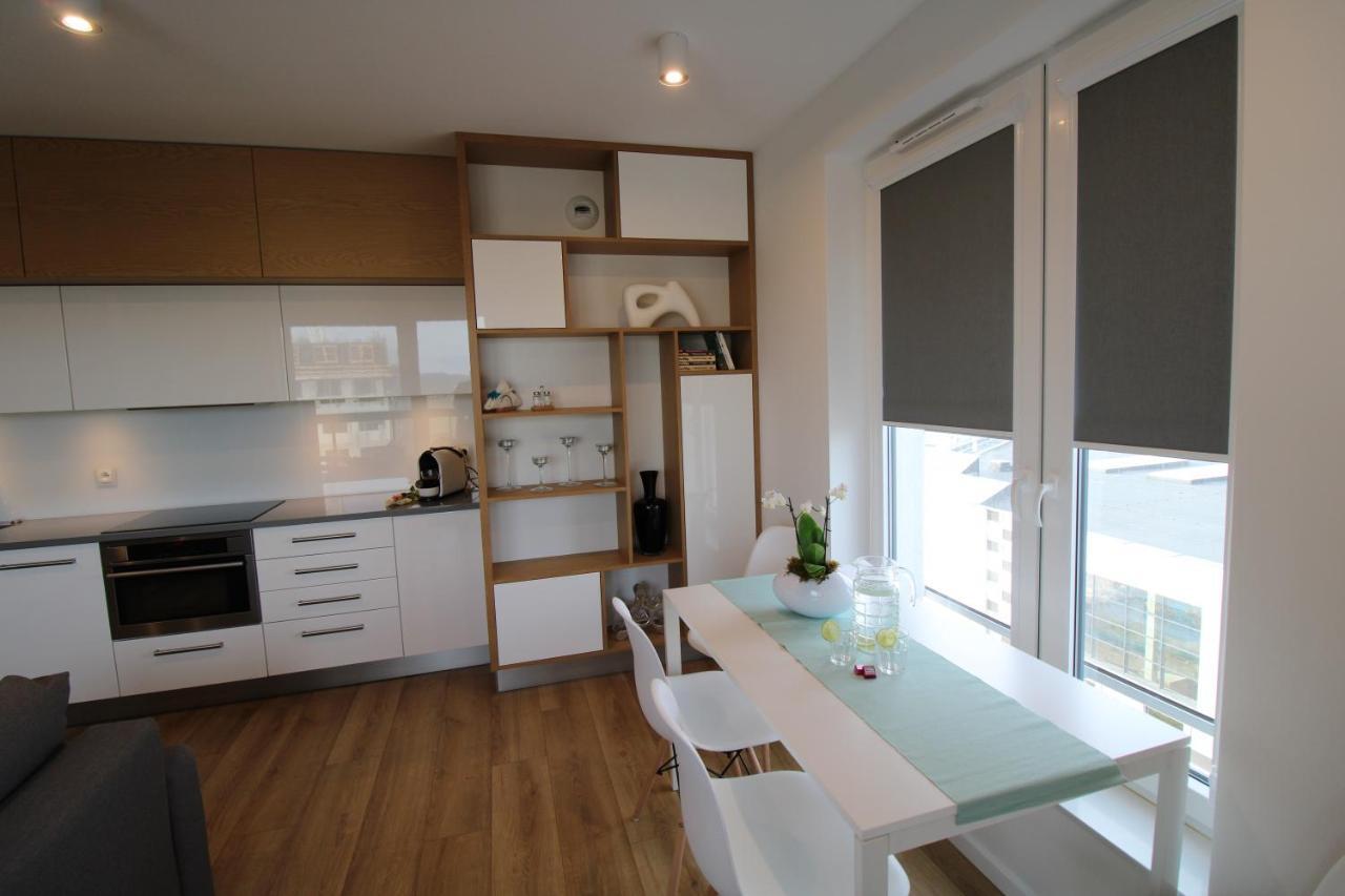 Aqua Apartments Sunset Reda Luaran gambar